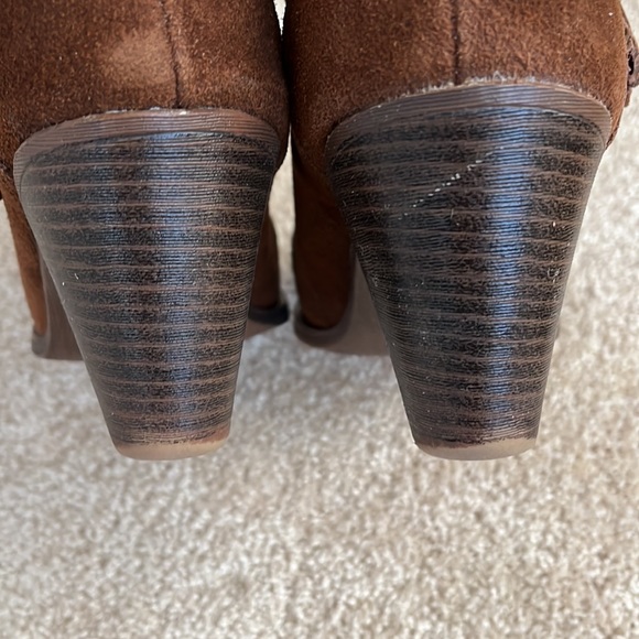 Mia Suede booties - Picture 9 of 15